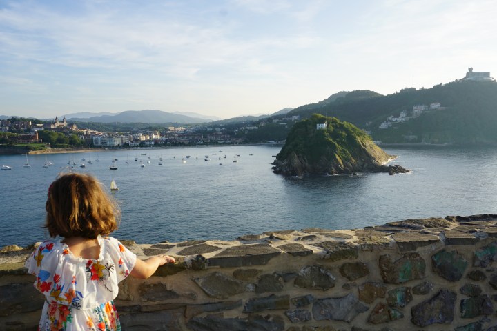 CBD2B24B-1024-4955-AAF8-19BDC06152B3